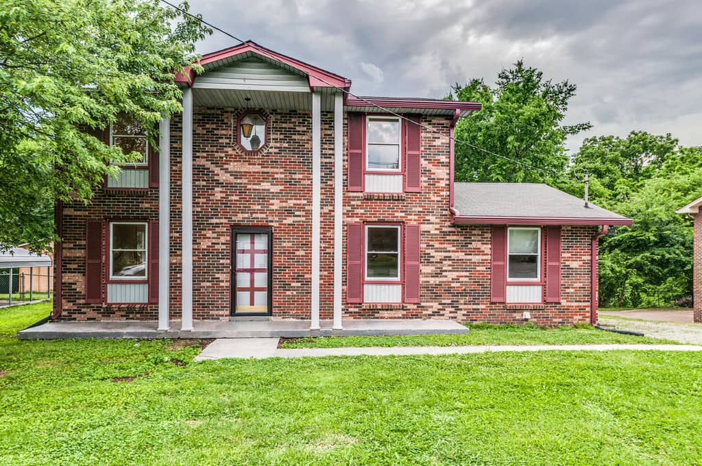 285 Delvin Dr